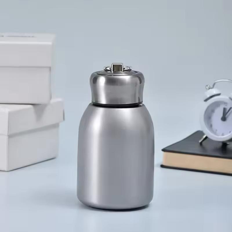 300 ML Hot Or Cold Insulated Stainless Steel Travel Mug.