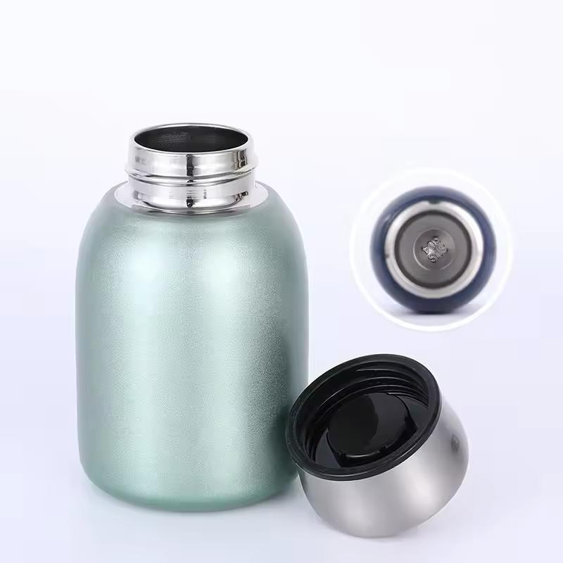 300 ML Hot Or Cold Insulated Stainless Steel Travel Mug.
