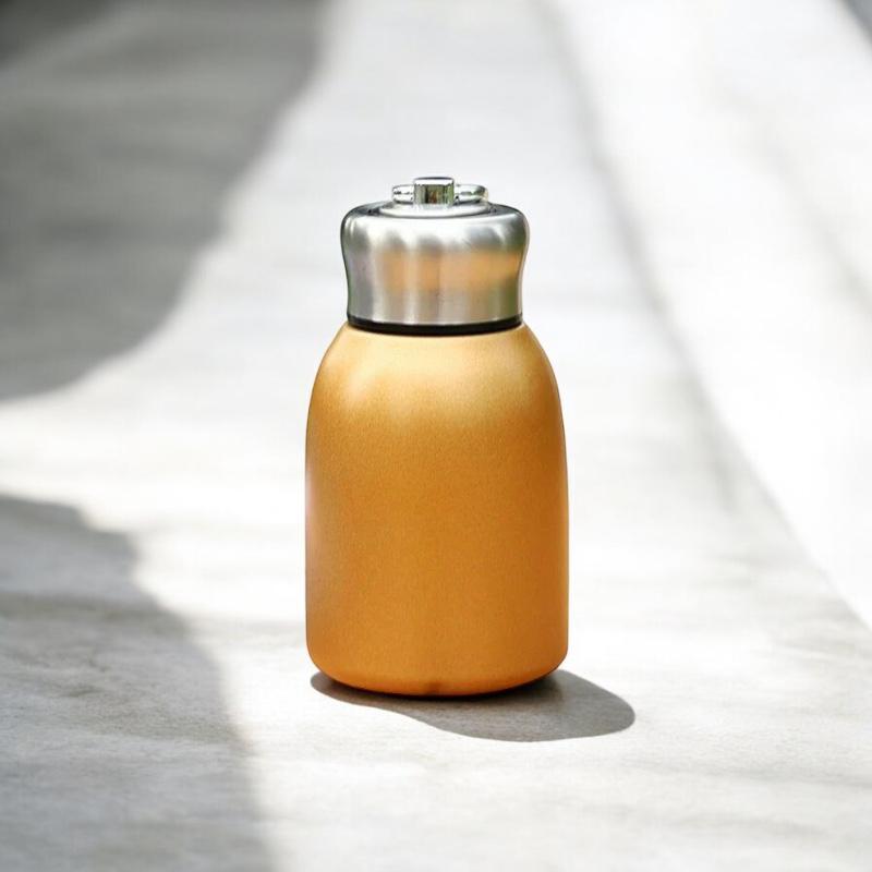 300 ML Hot Or Cold Insulated Stainless Steel Travel Mug.